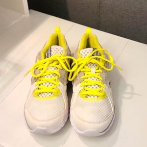 Reebok women's athletic shoe